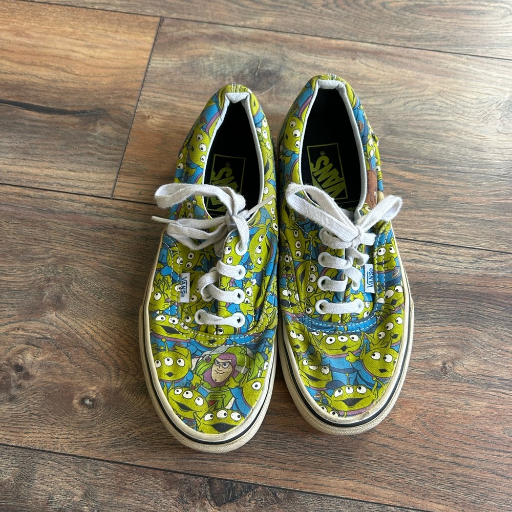 Vans Toy Story Alien Print Sneakers women’s size 6.5 men’s 5